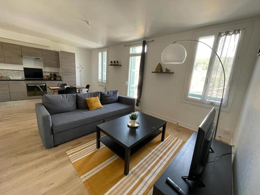 Appartement Avec Terrasse, Parking Gratuit เปรีเกอ ภายนอก รูปภาพ
