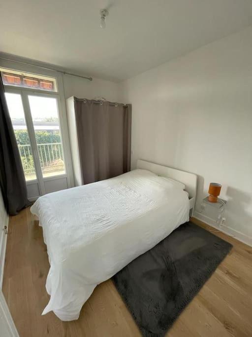 Appartement Avec Terrasse, Parking Gratuit เปรีเกอ ภายนอก รูปภาพ